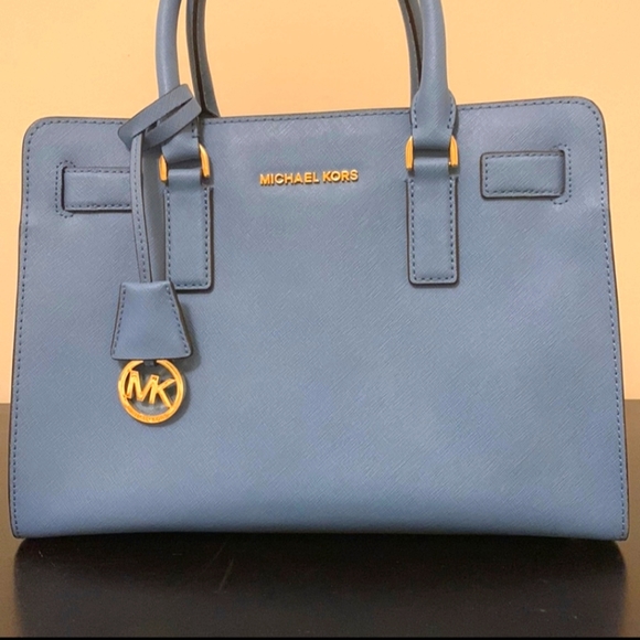 Michael Kors Handbag - Picture 3 of 16